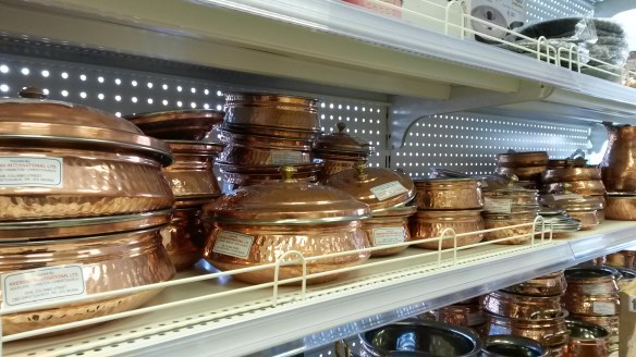 Maybe I'd enjoy cooking if I could use such pretty dishes.  I eye them with envy, but at our house we just serve our plates off the pans on the stove....I can't quite justify the expense for beauty's sake alone.